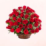 Arrimo de lujo con 50 Rosas Rojas Importadas