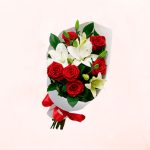 Ramo de Rosas Rojas y Lilium