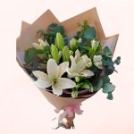 Ramo de 5 Varas de lilium Blanco