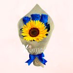 Ramo de 3 Rosas azules y Girasol